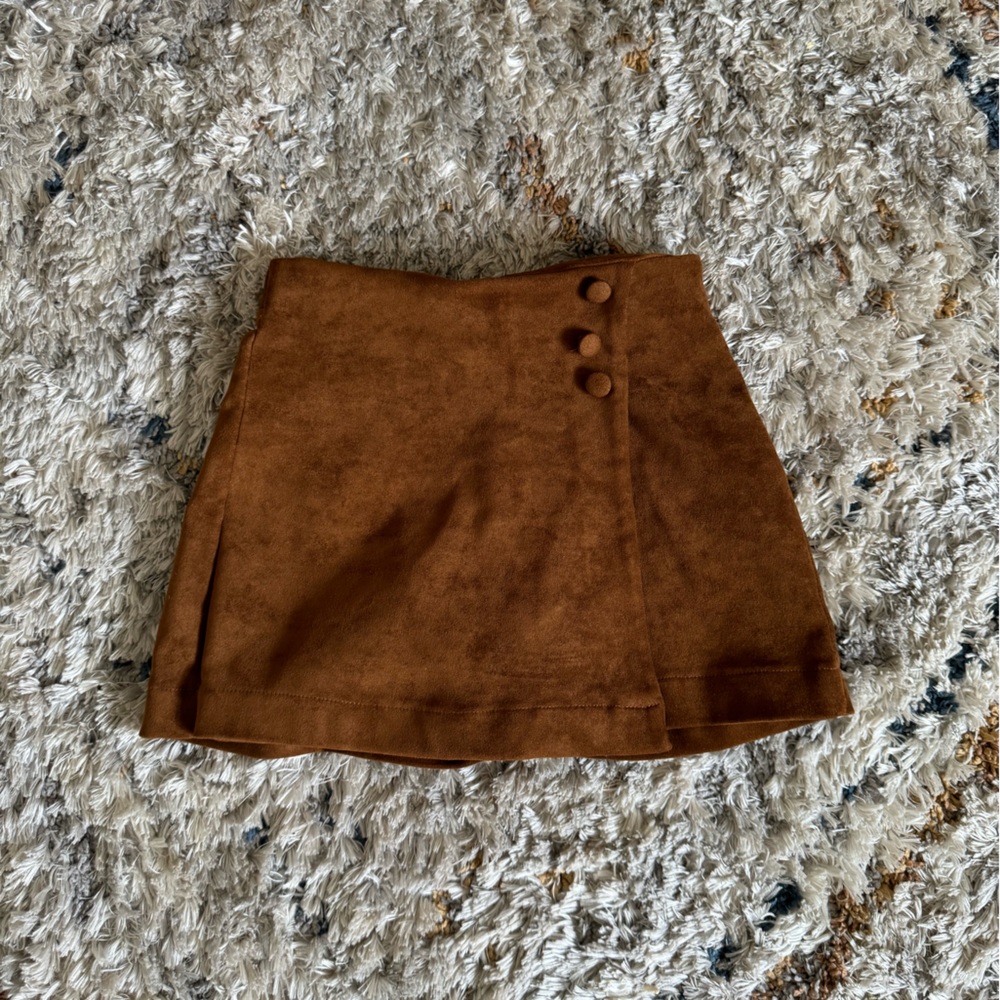 Zara skort girl